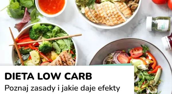 Kolorowe sałatki z kurczakiem i łososiem, idealne na dietę low carb. Zdrowe i pyszne posiłki.